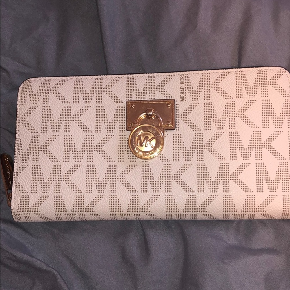 Michael Kors wallet